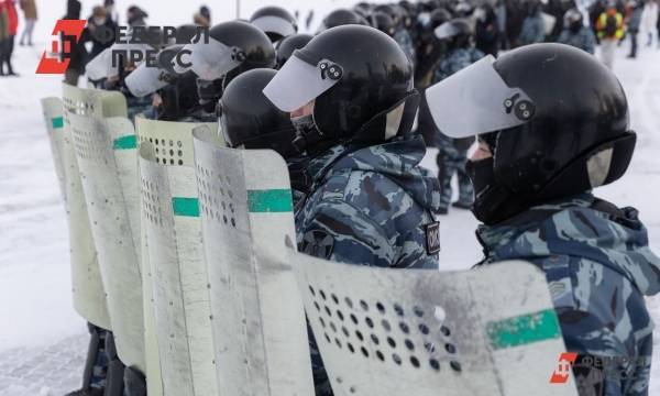 Полиция Екатеринбурга начала вычислять участников митингов по видео