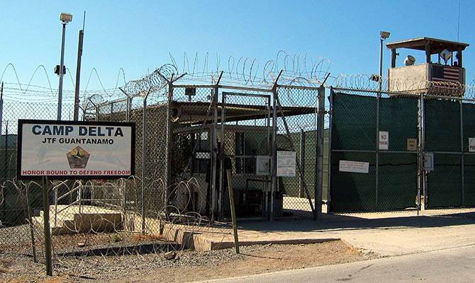 СМИ сообщили о планах администрации Байдена закрыть тюрьму Гуантанамо
