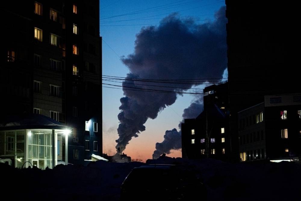 «Не открывайте окна»: утро в Новосибирске началось с критически грязного воздуха