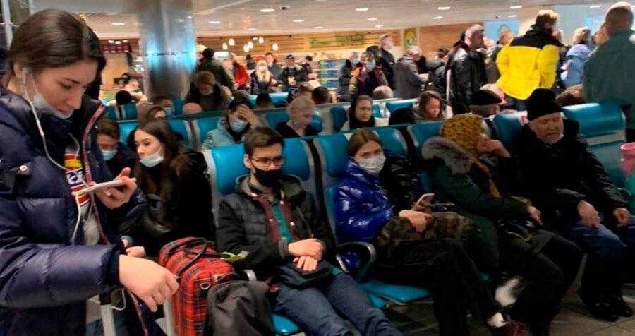 В Домодедово предупредили о возможных задержках рейсов из-за снегопада