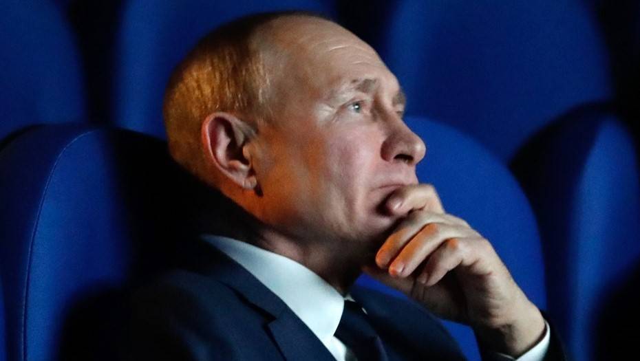 "Там вообще развал": Путин сравнил меры против COVID в РФ и на Западе