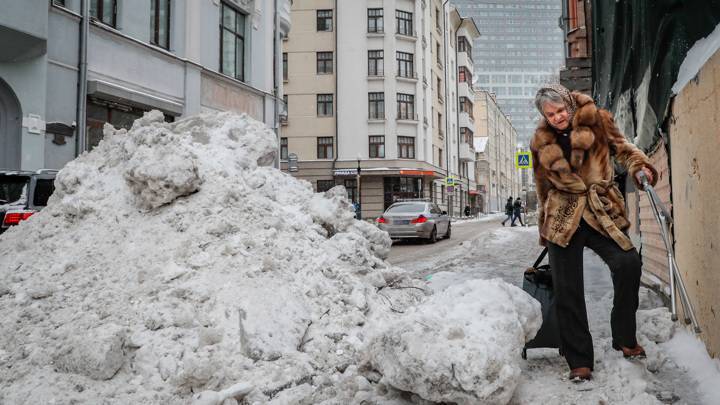 Московский снегопад занял второе место за всю историю наблюдений