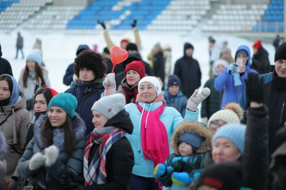 Уфимцы и гости столицы отметили День влюбленных на ледовой дискотеке «Яратам FEST»