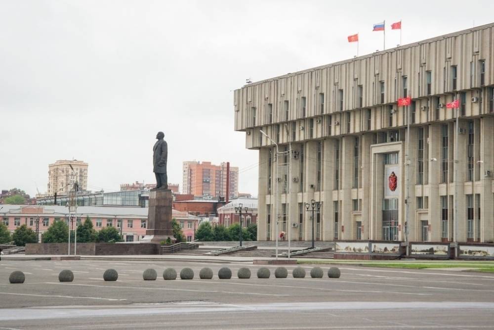 Жители Ленинского района пожаловались губернатору на затянувшееся строительство школы
