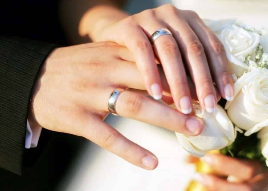Количество браков в Украине резко сократилось