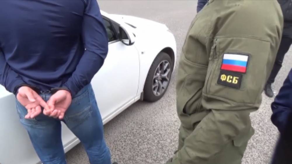 ФСБ пресекла деятельность группы финансистов ИГИЛ в Крыму и Татарстане