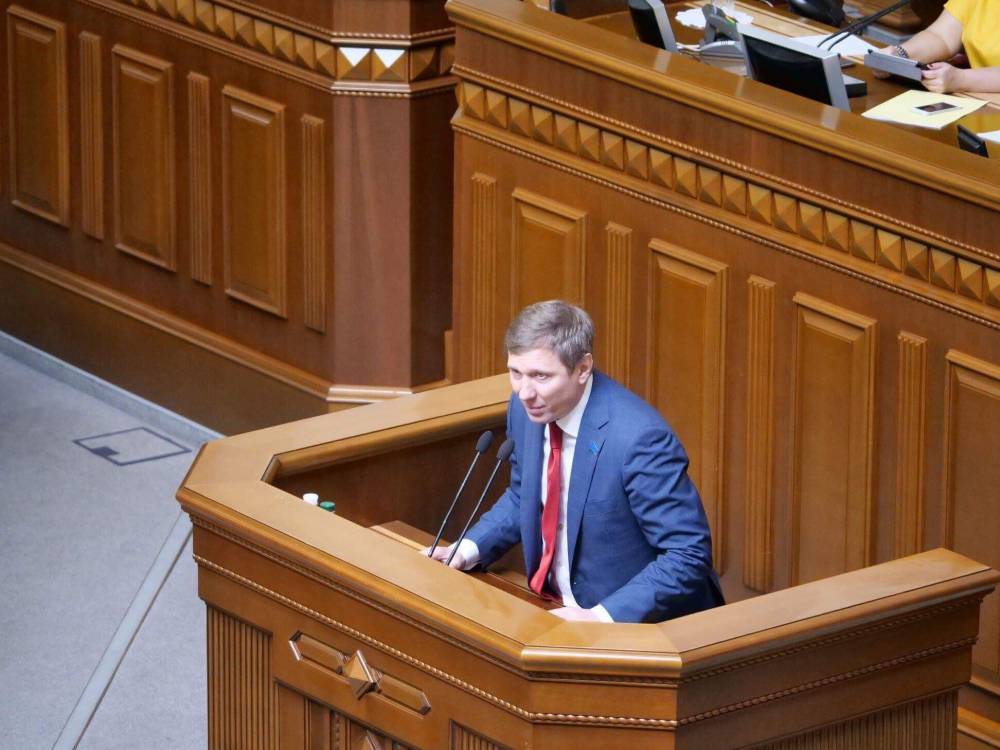 Шахов призвал президента разобраться с главой Луганской ОВГА: «Антинародного губернатора - в отставку»