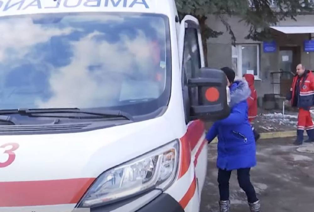 Отравление школьниц в лицее под Киевом, медики сделали все возможное: подробности трагедии