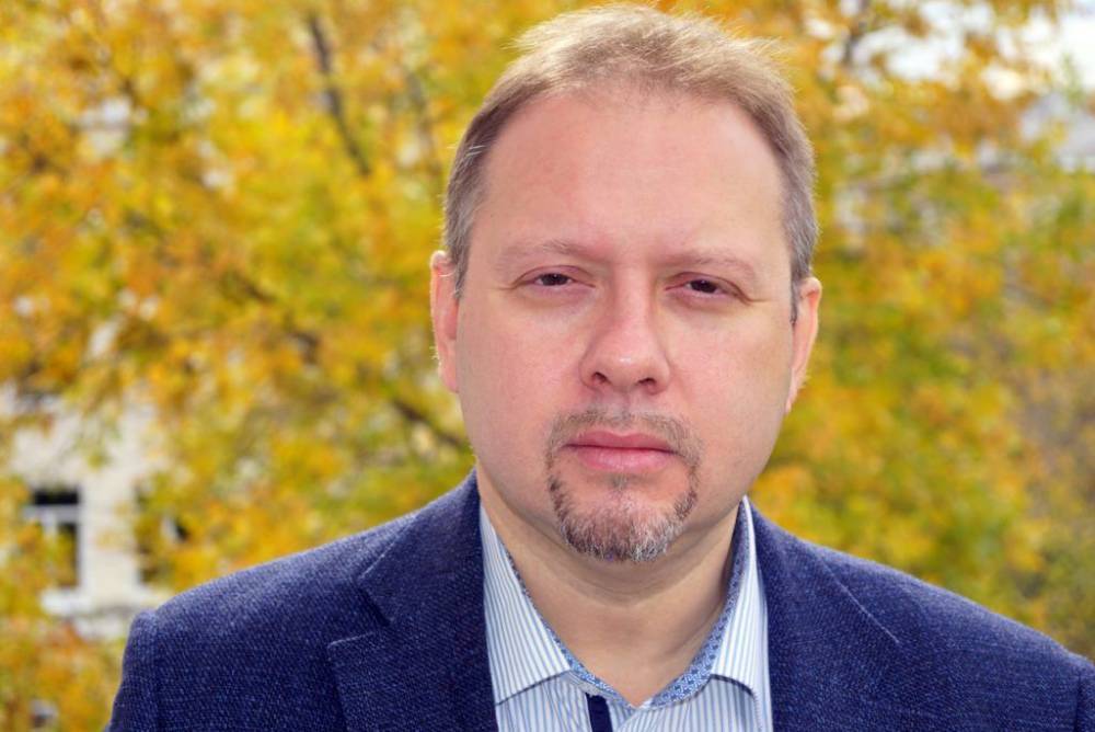 Кузбассовец Олег Матвейчев помог больнице в родном городе антибиотиками и современным медоборудованием
