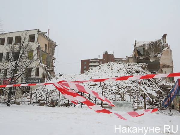 Маяк возобновил снос здания ПРОМЭКТа в Екатеринбурге