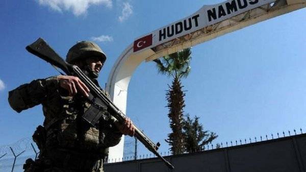 Минобороны Турции: На границе с Сирией задержаны пять россиян и один ливиец