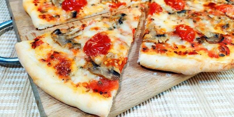 Как приготовить пиццу на тонком тесте дома - просто рецепт - ТЕЛЕГРАФ