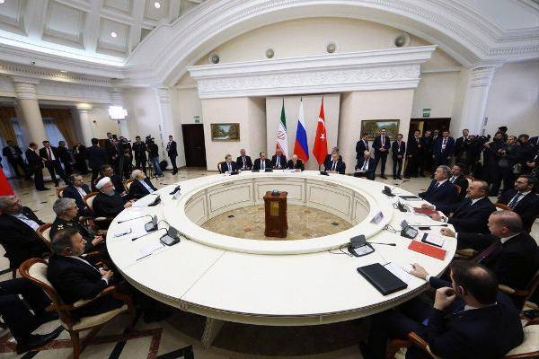 Руки прочь от сирийской нефти: Россия, Иран и Турция выступили с заявлением