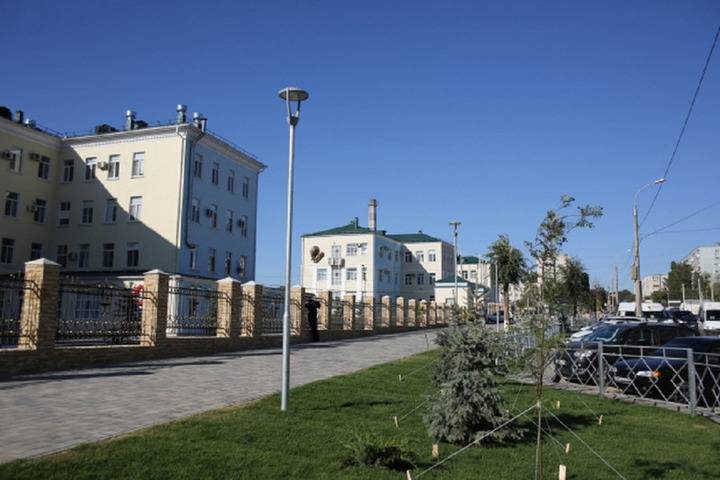 В Волгограде завершается обновление водопровода на улице Казахской