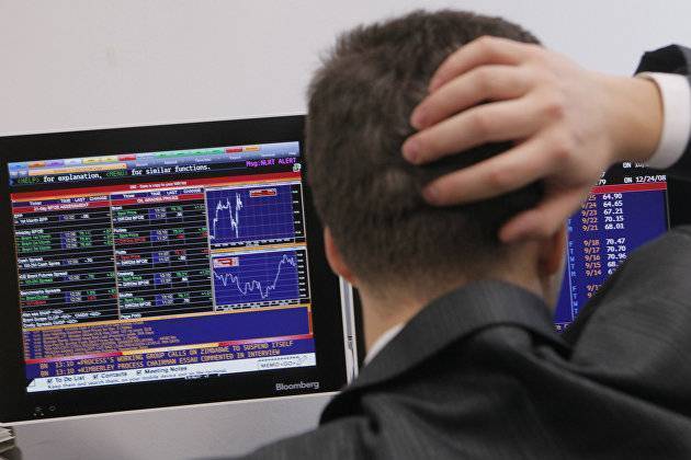 Российский рынок акций снизился на внешнем негативном фоне