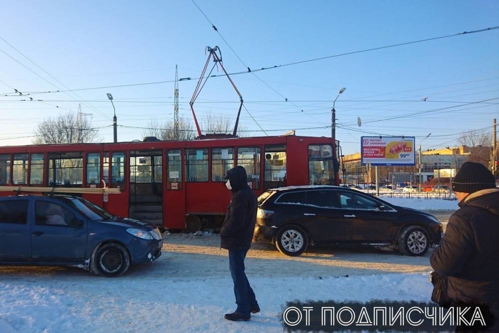 Сразу несколько неприятностей с электротранспортом произошло в Смоленске 17 февраля