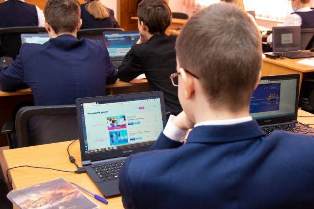 Цифровой безопасности учат детей в школах Хабаровского края