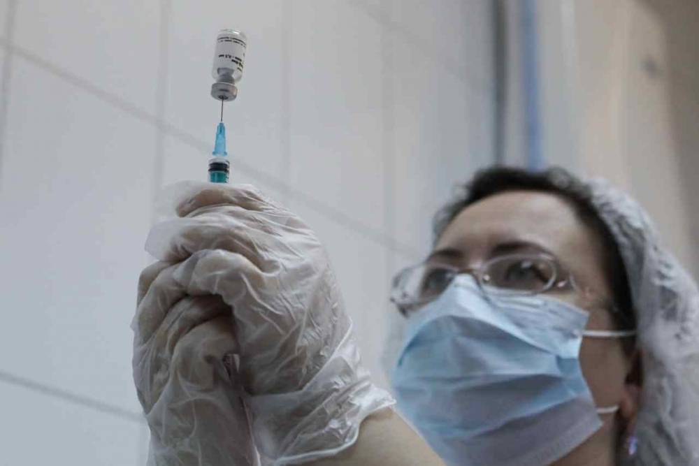 Инфекционист рассказала об особенностях вакцинации переболевших коронавирусом