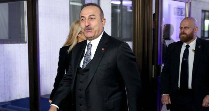 Визит главы МИД Турции в Баку отложен, причина известна