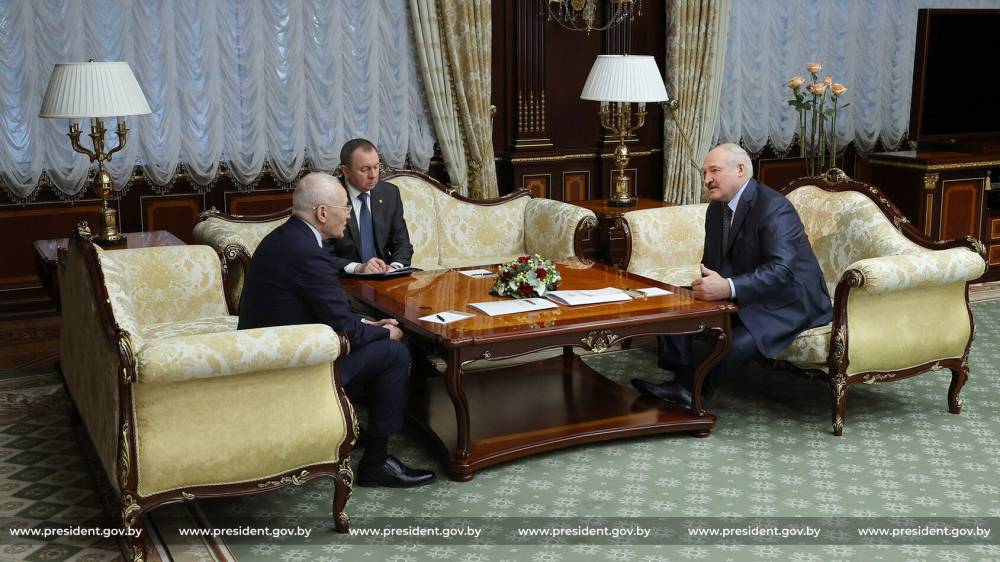 Лукашенко о предстоящей встрече с Путиным в Сочи: Нет, я не еду туда чего-то просить