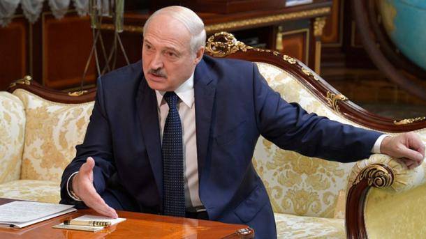 "Можем полностью себя обеспечить": Лукашенко собрался бороться с санкциями с помощью советского Госплана