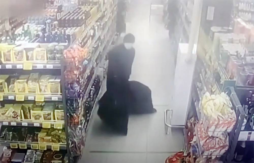В Новой Москве ночью из супермаркета украли сигареты