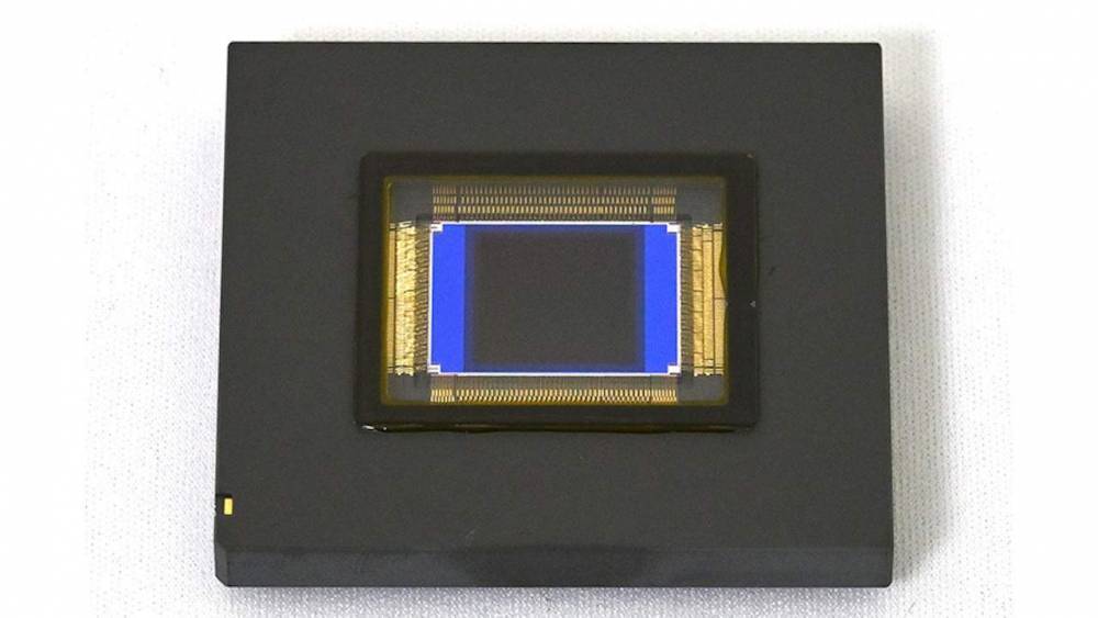 Nikon готовит уникальный фото-микрочип в 1 дюйм