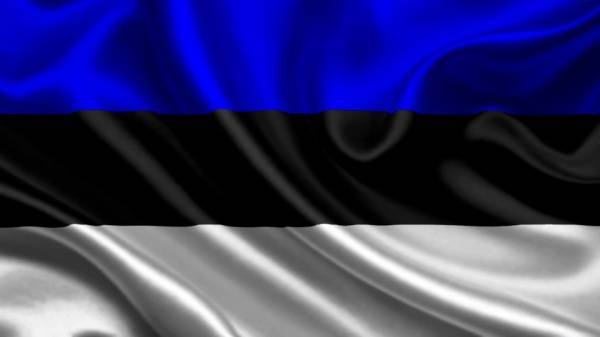 Москва выслала эстонского дипломата из страны в ответ на действия в Таллине