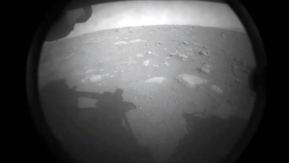 Американский марсоход Perseverance совершил посадку на Марсе