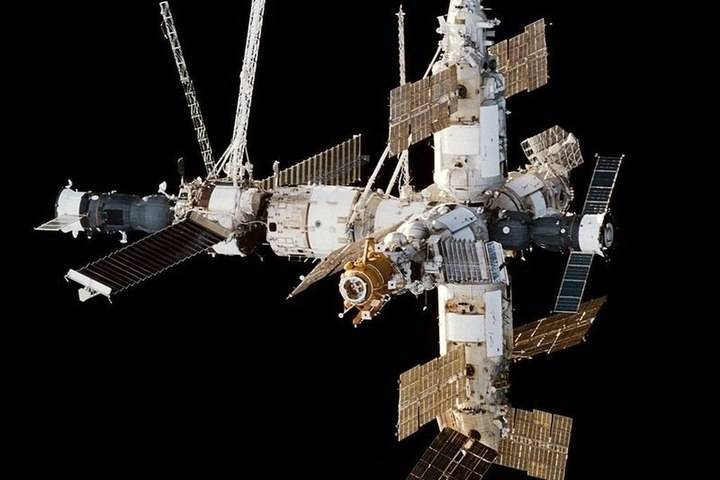 Космонавт Крикалев: станцию Мир можно было сохранить