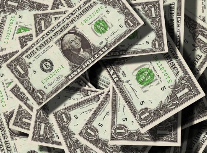 Экономист Дмитрий Бабин спрогнозировал снижение курса доллара после пандемии коронавируса