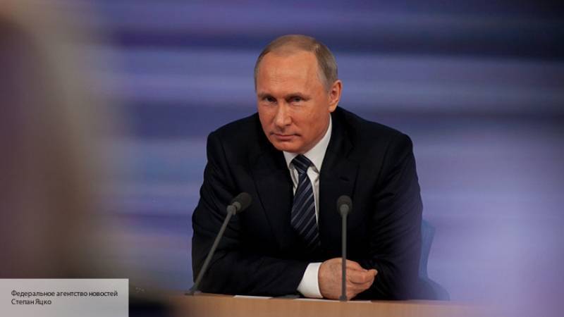 В России объяснили, как британские СМИ зарабатывают на обложках с Путиным