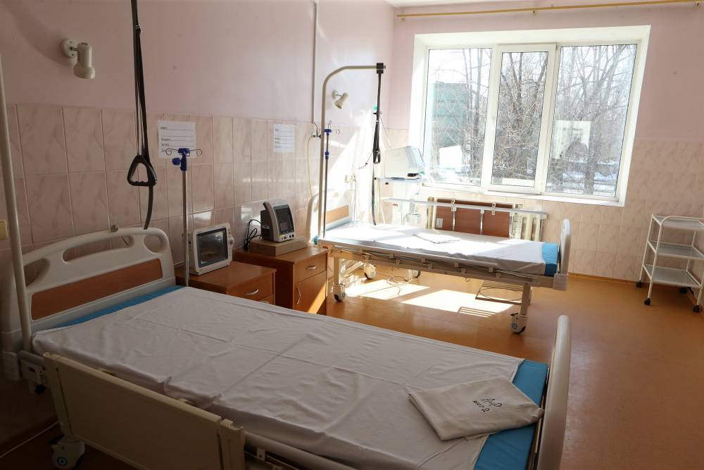 Для лечения больных ковидом в Томской области оставили 1400 коек