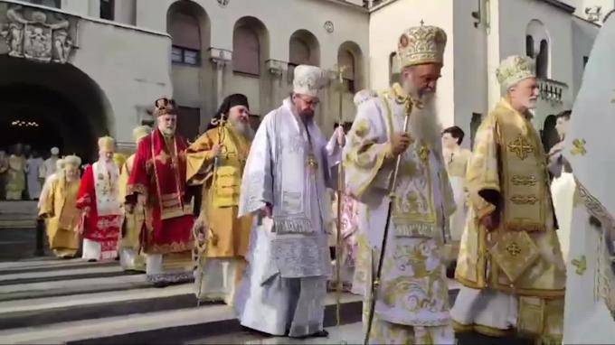 Новый 46-ой патриарх Сербский Порфирий вступил на престол
