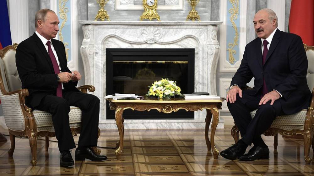 Путин в понедельник встретится с президентом Белоруссии в Сочи