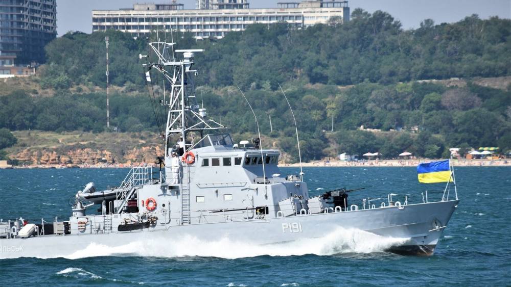 Моряки ВМСУ испытали в Черном море списанный патрульный катер США