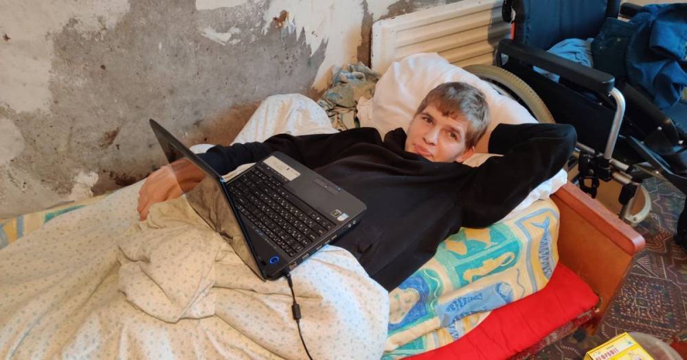Операция может подарить 19-летнему Богдану шанс снова встать на ноги после несчастного случая