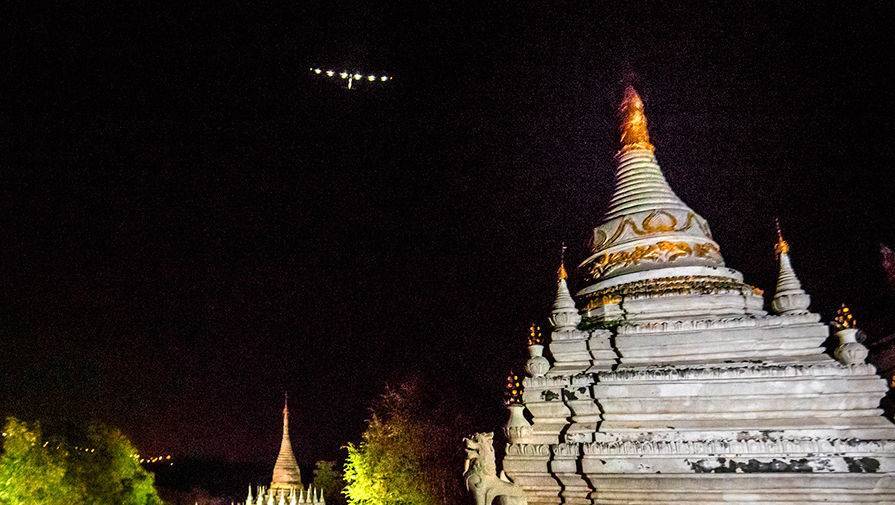 Военные власти Мьянмы закрыли авиасообщение со страной