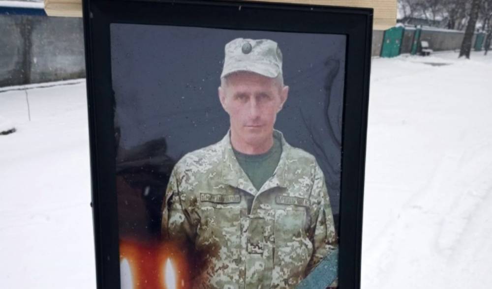 "Он достойно защищал свою страну": трагическое ЧП забрало жизнь украинского воина, кадры прощаний