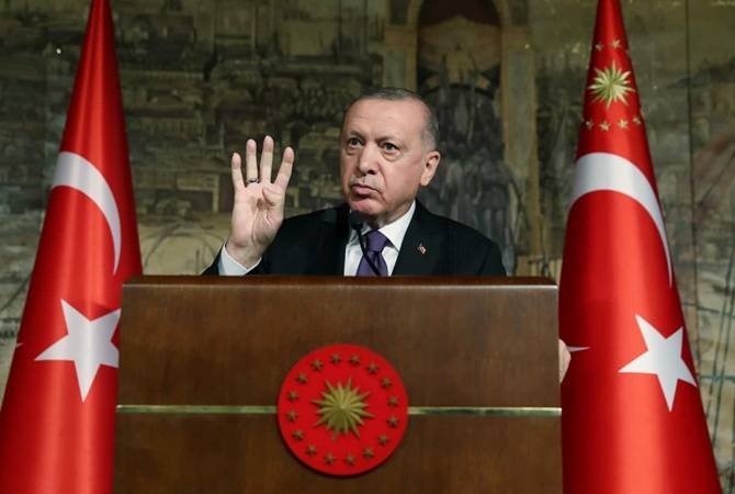 Зачем Эрдоган хочет второй раз за четыре года поменять Конституцию Турции