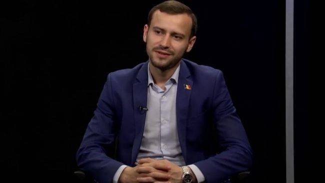 Для Молдавии «ненадежный» Усатый опасней Додона — депутат