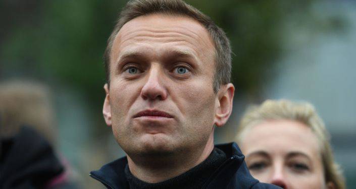 Условный срок заменен реальным: суд приговорил Навального к 3,5 годам колонии