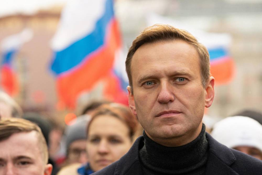 Лидер российской оппозиции Навальный приговорен к 3,5 годам колонии