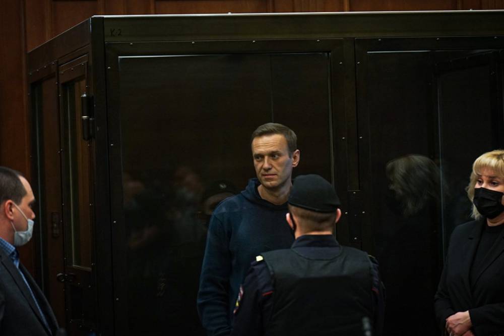 Лондон и Берлин осудили приговор Навального и призвали немедленно отпустить его