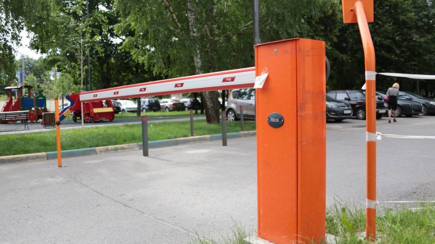 В Москве теперь можно будет оплачивать парковку картой «Тройка»