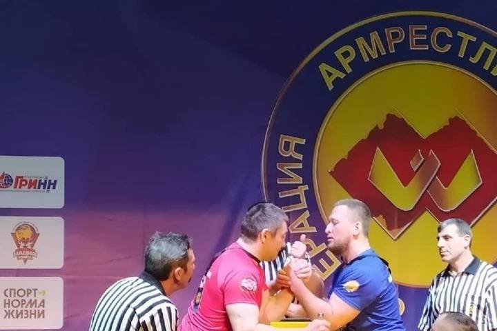 Спортсмен из Серпухова стал победителем Чемпионата России по армрестлингу