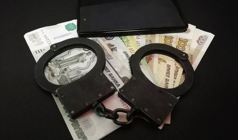 Тюменские оперативники задержали телефонных мошенников, укравших более 10 млн рублей