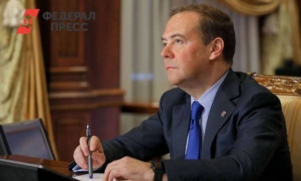 Медведев: санкции против Медведчука призваны отвлечь от «бесконечных провалов» Киева