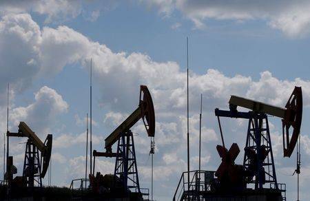 Как нефтекомпании РФ сокращают и наращивают добычу в рамках сделки ОПЕК+