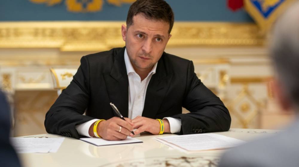 Зеленский подписал указ о введении санкций в отношении Медведчука